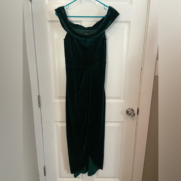 Off the shoulder dark green velvet dress - Picture 1 of 3